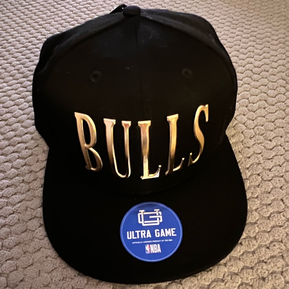 NBA BULLS HAT~Brand new with stickers!